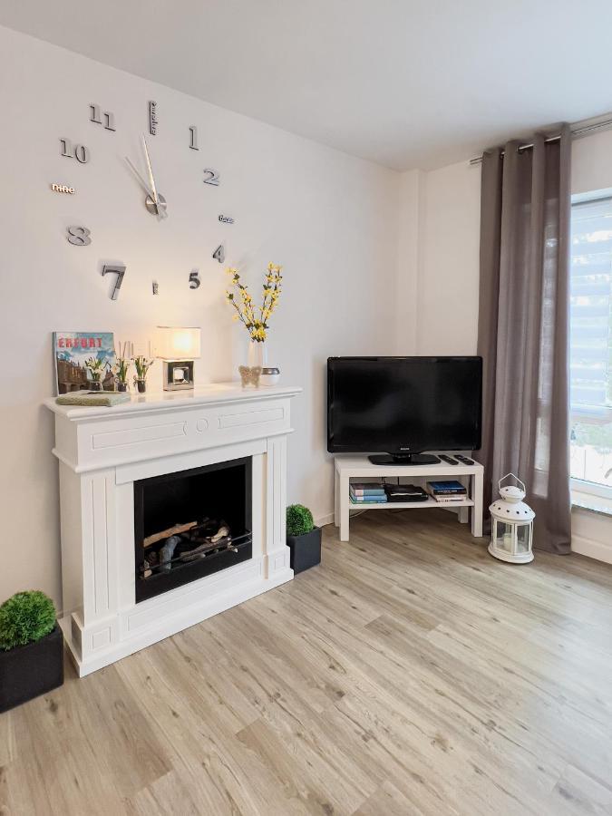 Schoene Helle & Gemuetliche Wohnung In Altstadtnaehe แอร์ฟวร์ท ภายนอก รูปภาพ