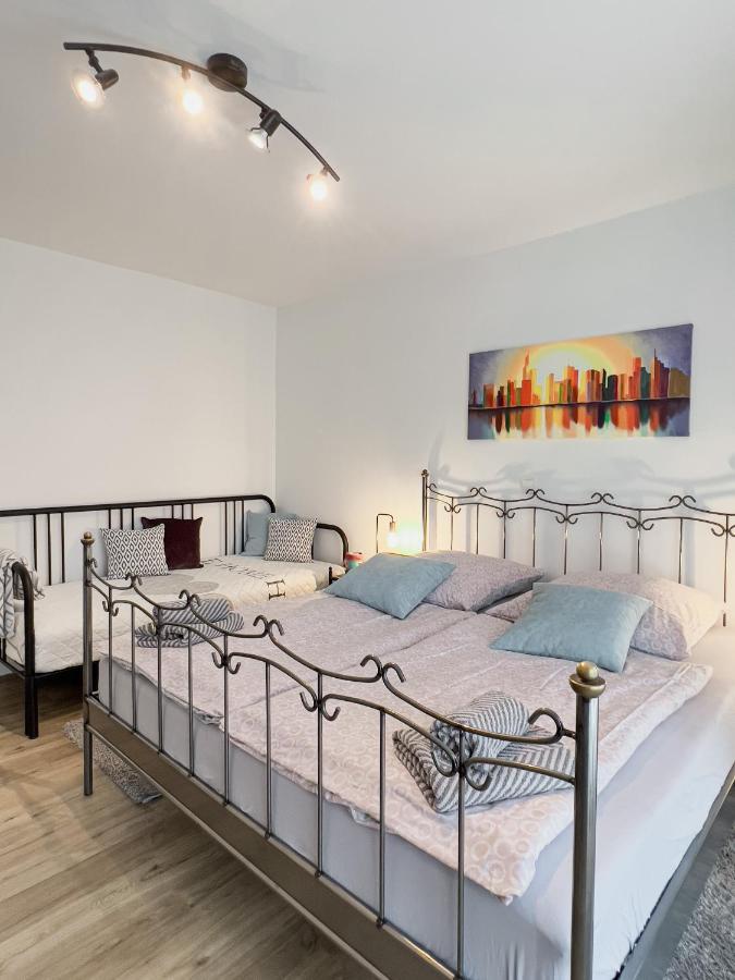 Schoene Helle & Gemuetliche Wohnung In Altstadtnaehe แอร์ฟวร์ท ภายนอก รูปภาพ